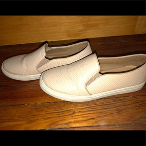 👟Slip on Sneakers